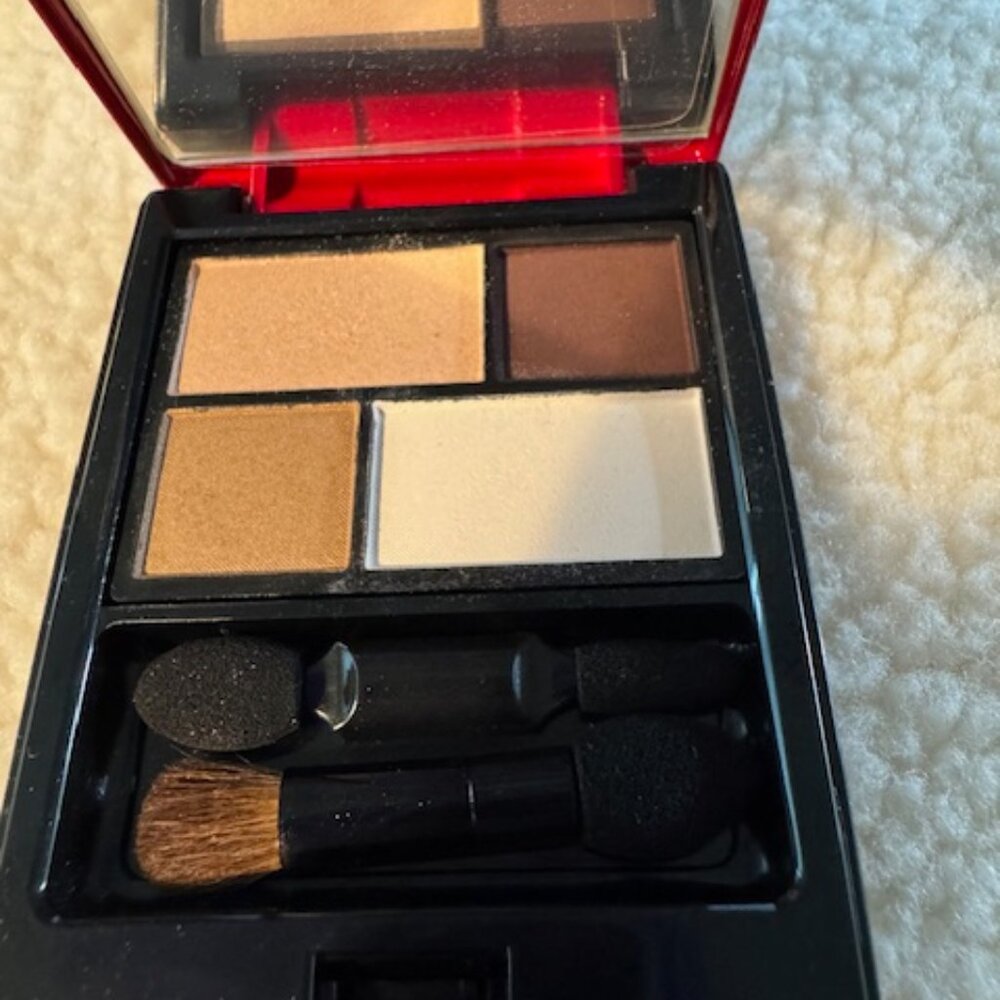 Koh Gen Do Maifanshi Mineral Eyeshadow Palette 301